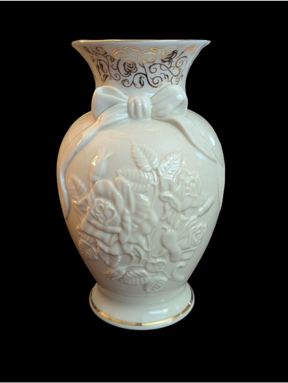 Lenox Roses Of Peace Millennium Edition Ivory Vase With Embossed Floral Design &